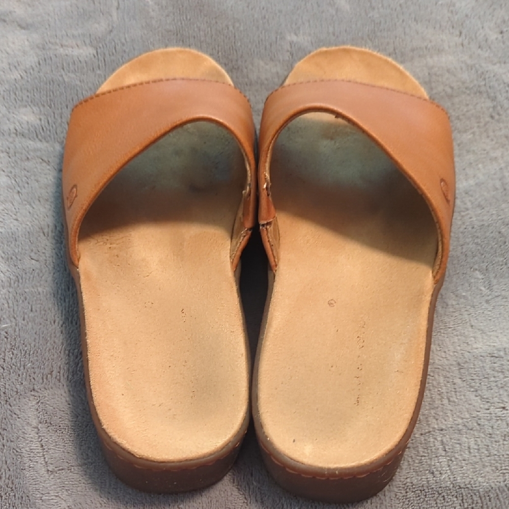 Born Women's Tan Leather Slide Sandals - Picture 3 of 4